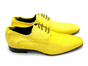 scarpa in cavallino giallo